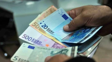 تطورات جديدة في سعر صرف اليورو أمام الدينار الجزائري داخل السوق السوداء اليوم